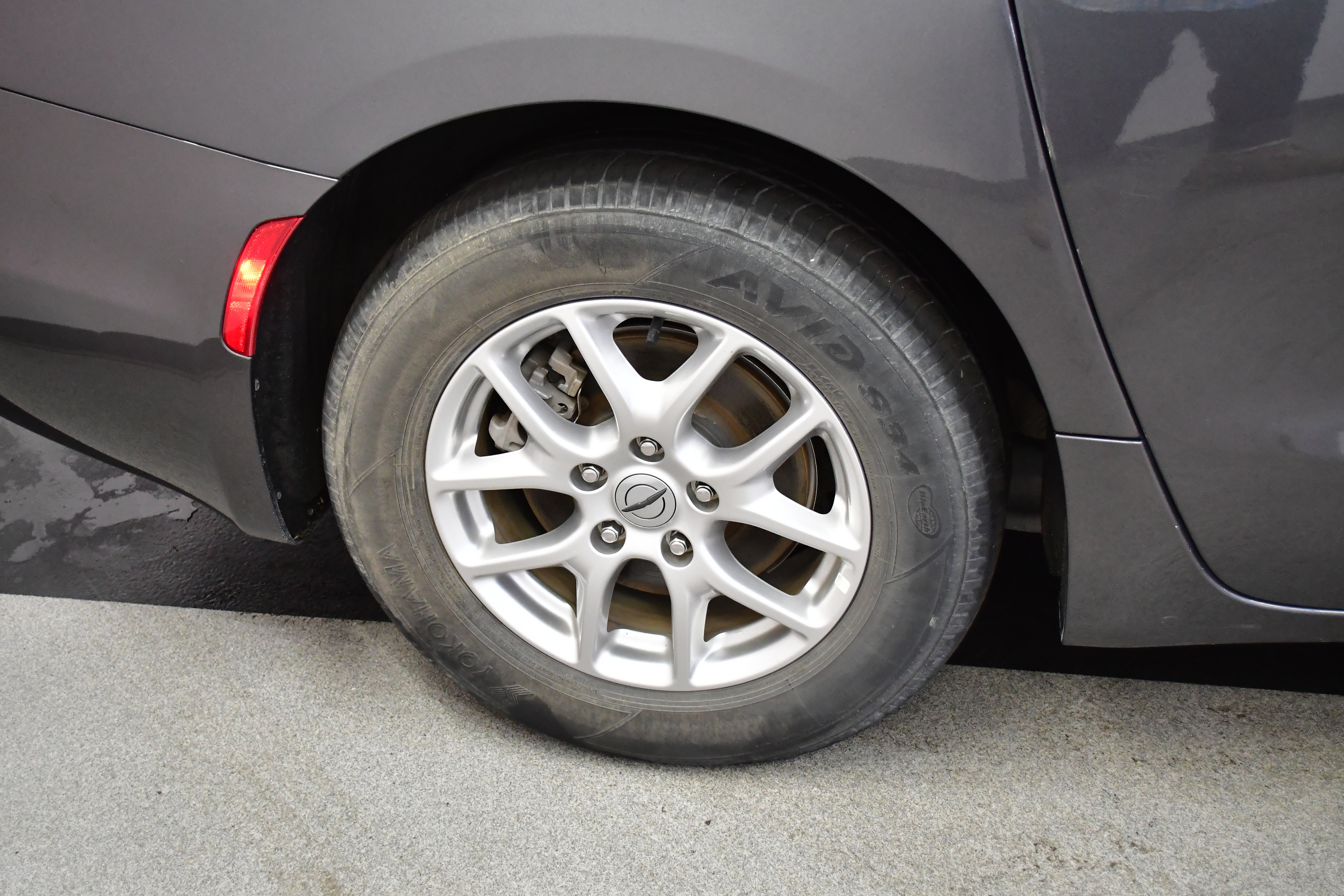 Used 2023 Chrysler Pacifica Touring-L image 83