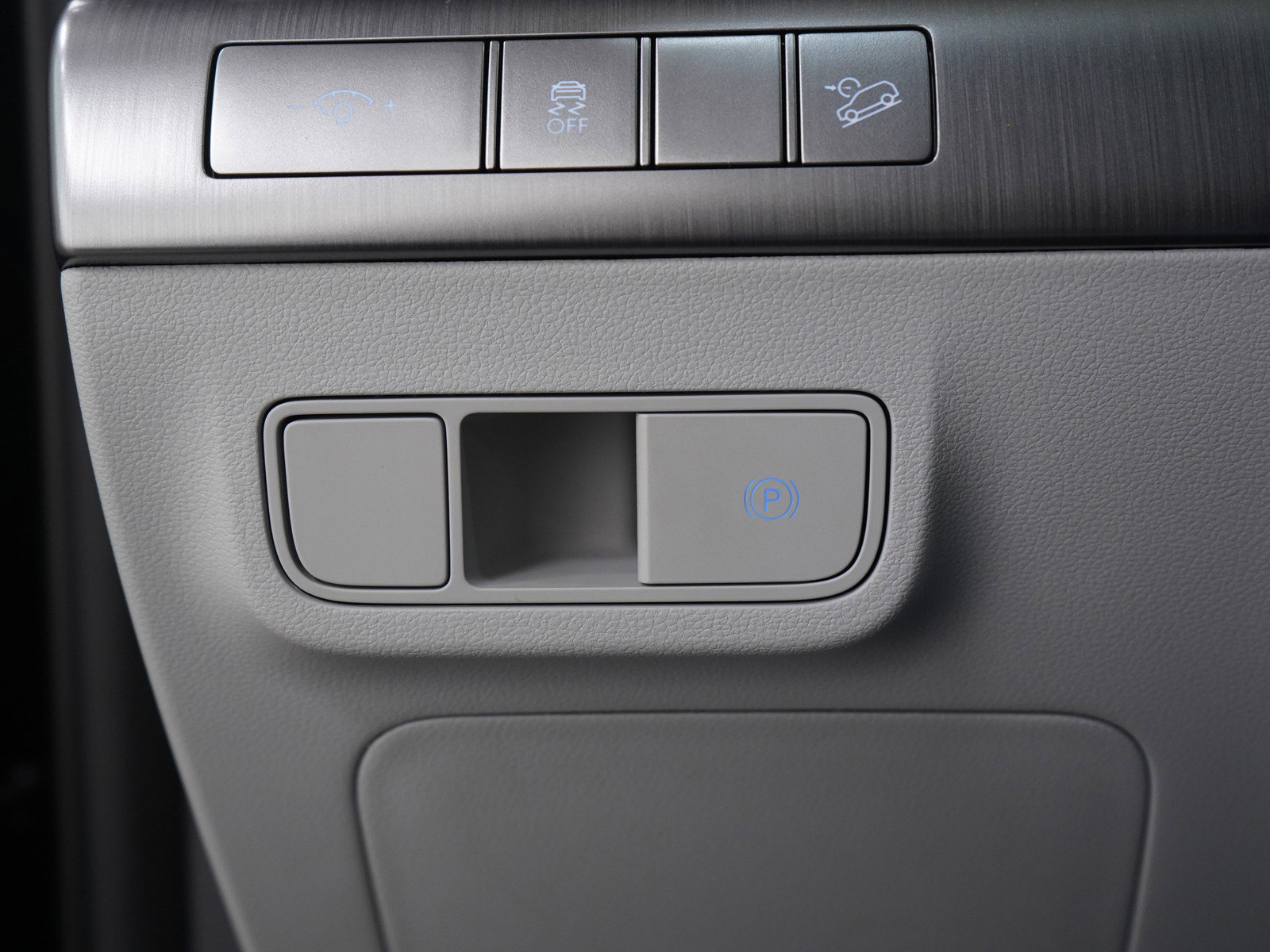 Used 2025 Hyundai Kona SEL image 27