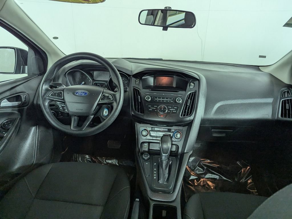 Used 2017 Ford Focus SE image 28