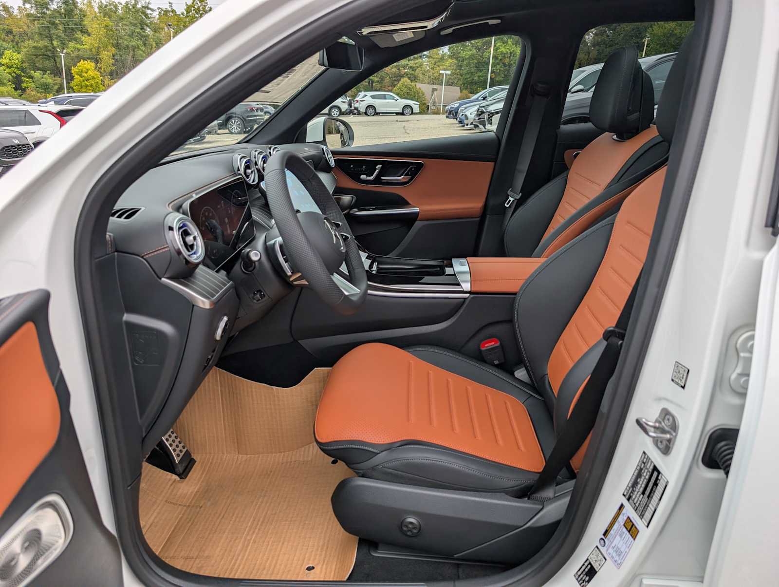New 2027 Mercedes-Benz GLC 300 4MATIC image 4