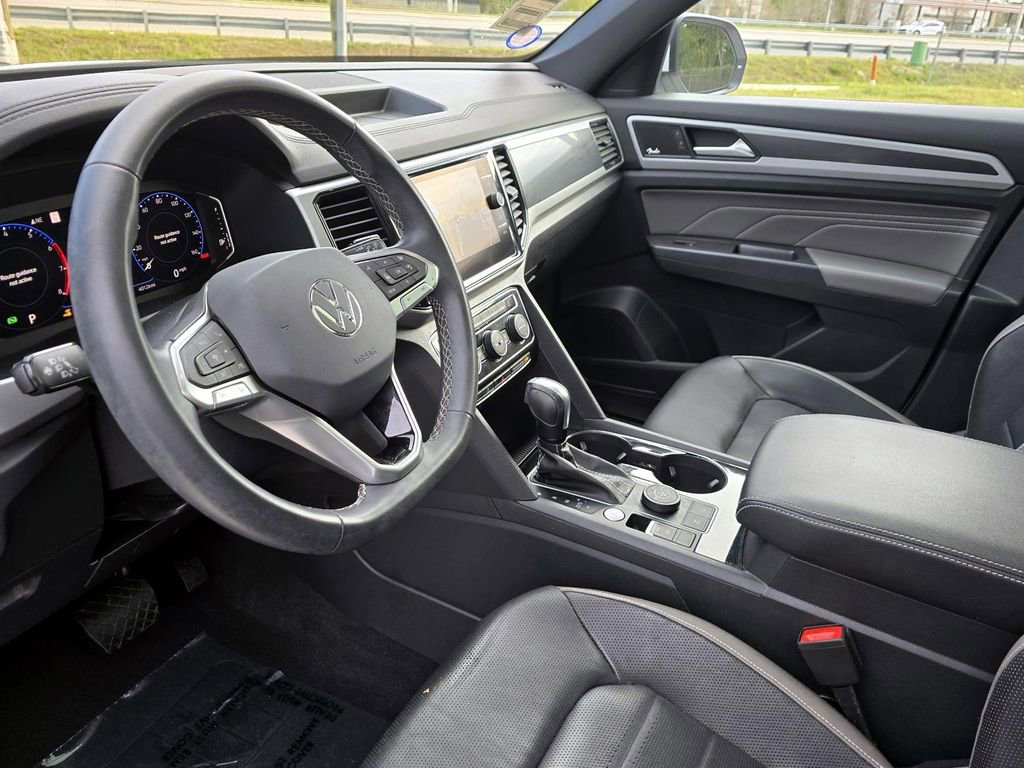 Certified 2021 Volkswagen Atlas Cross Sport SEL Premium image 26
