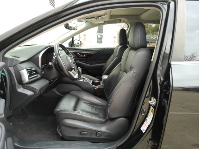 Used 2020 Subaru Outback Limited image 16