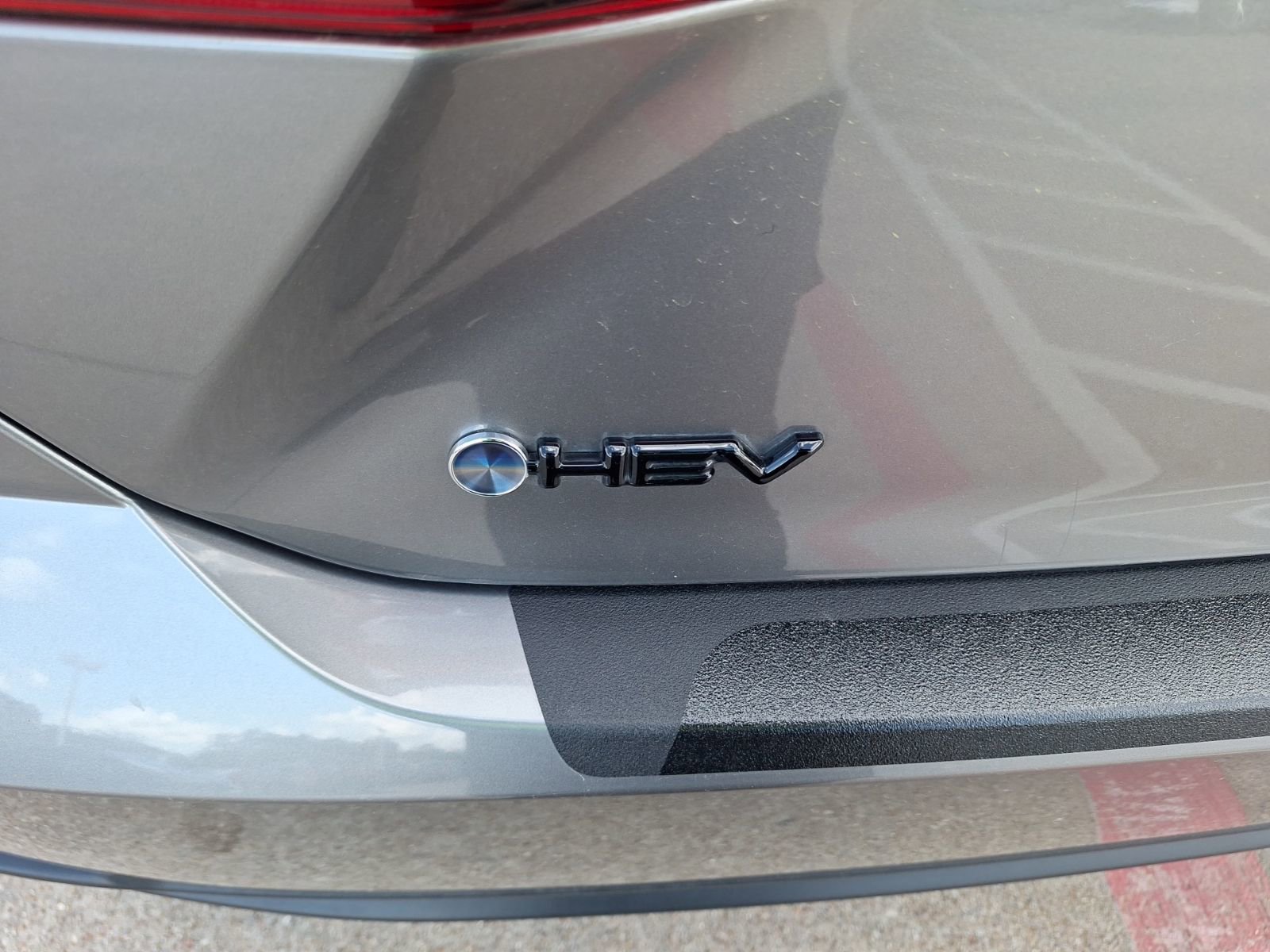 Used 2025 Toyota Camry SE w/ Convenience Package image 13