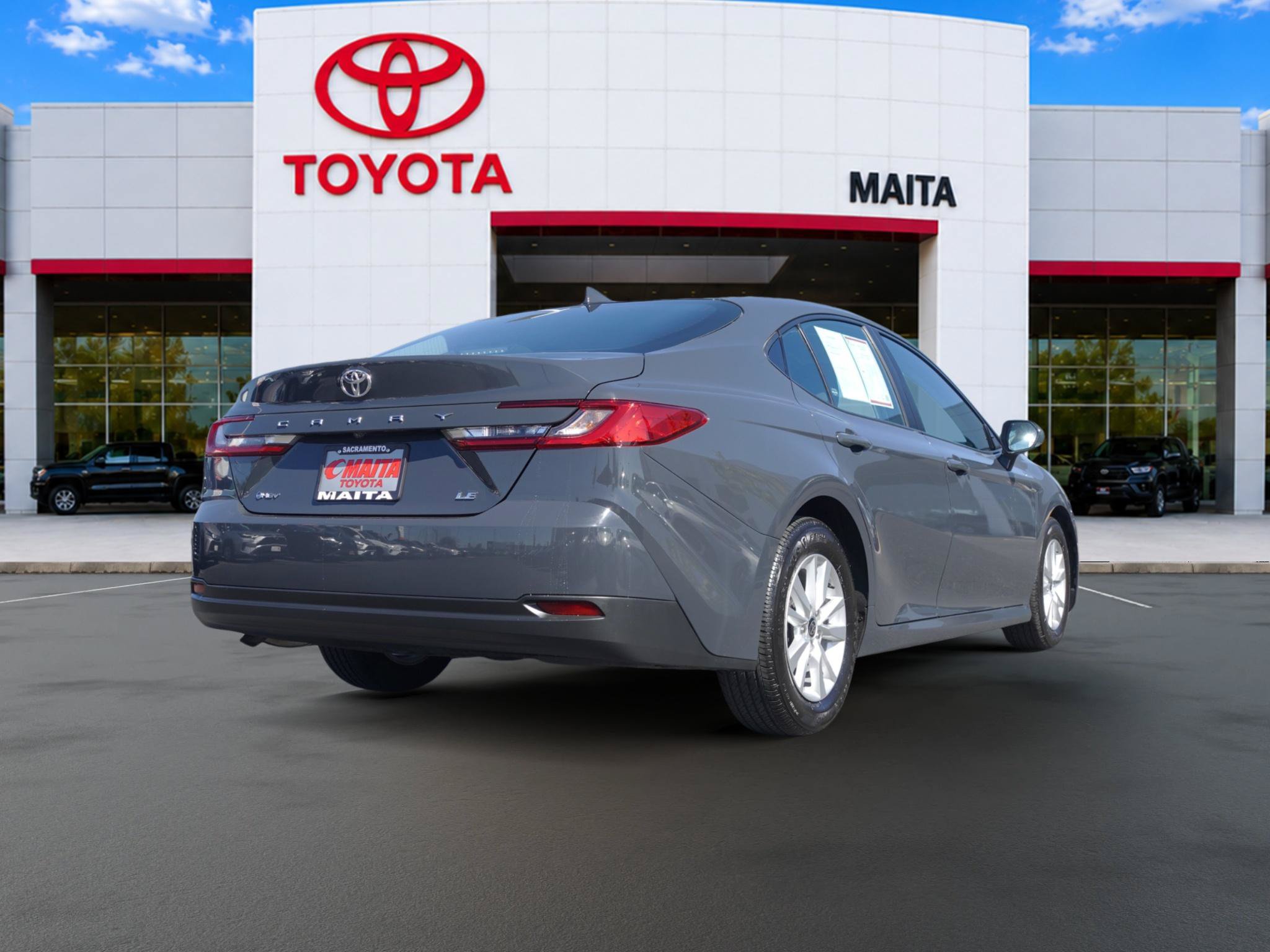 Used 2025 Toyota Camry LE FWD image 3