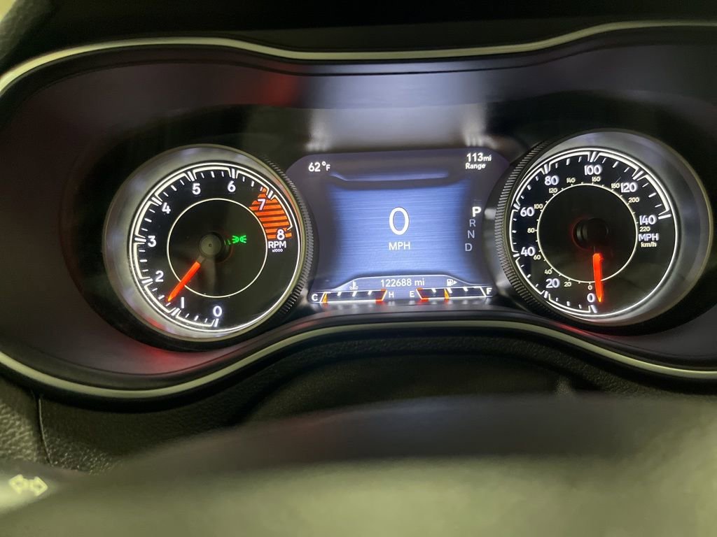 Used 2019 Jeep Cherokee Limited image 21