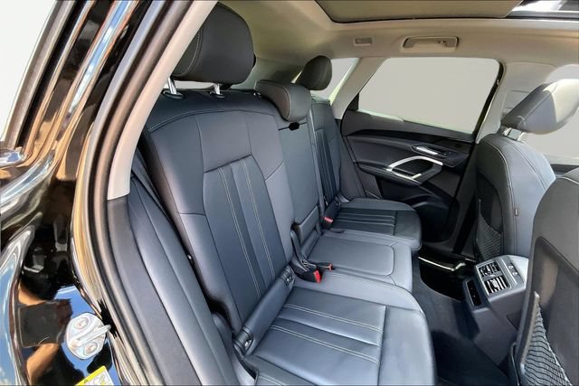 Used 2025 Audi Q5 Premium w/ Convenience Package AWD/4WD image 29