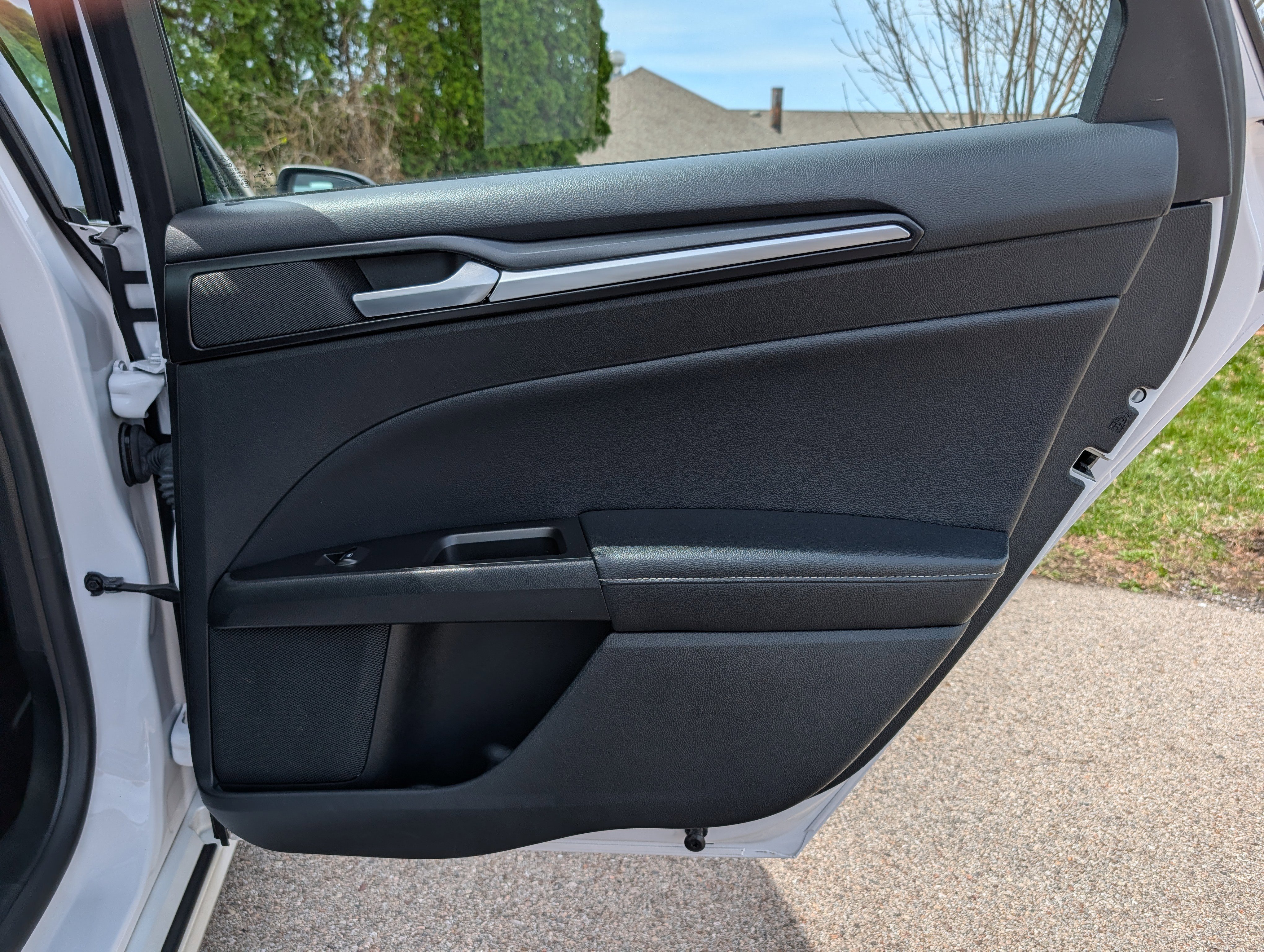 Used 2018 Ford Fusion Titanium FWD image 37