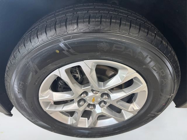 Used 2022 Chevrolet Traverse LS image 17