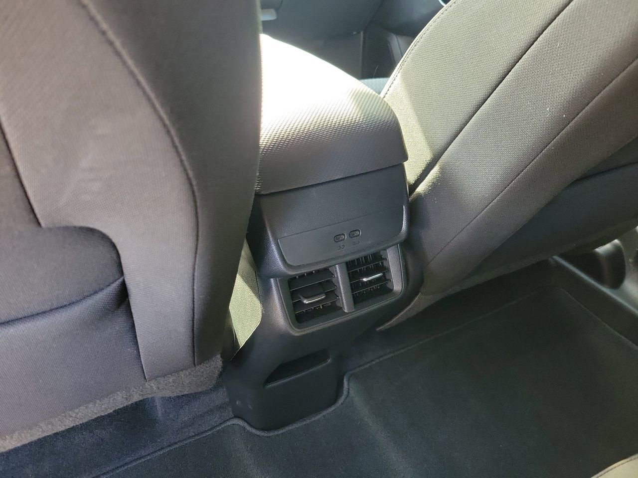 Used 2026 Chevrolet Equinox LT FWD image 10