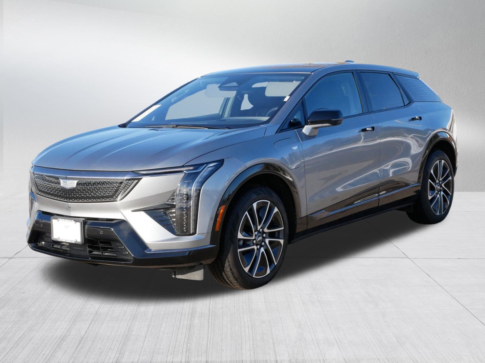 Certified 2025 Cadillac Optiq Sport 2 w/ LPO, Floor Liner Package image 2