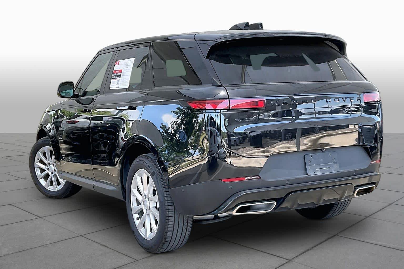 Used 2025 Land Rover Range Rover Sport SE AWD/4WD image 12
