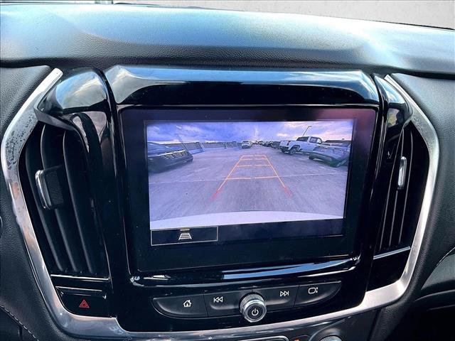 Used 2023 Chevrolet Traverse LT FWD image 23