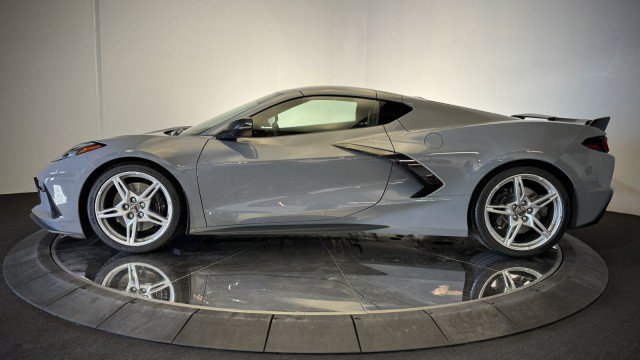 Used 2024 Chevrolet Corvette Stingray Premium Cpe w/ Z51 Performance Package RWD image 22