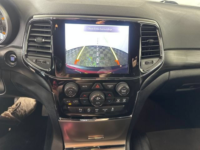 Used 2021 Jeep Grand Cherokee Laredo X AWD/4WD image 25