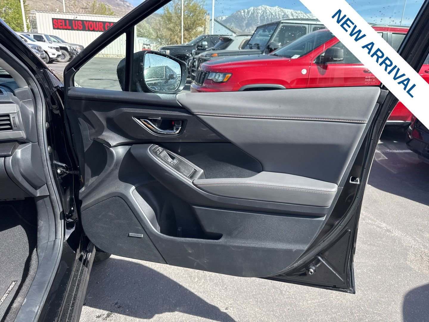 Used 2024 Subaru Crosstrek 2.5i Limited w/ Crosstrek Mirror Package image 10