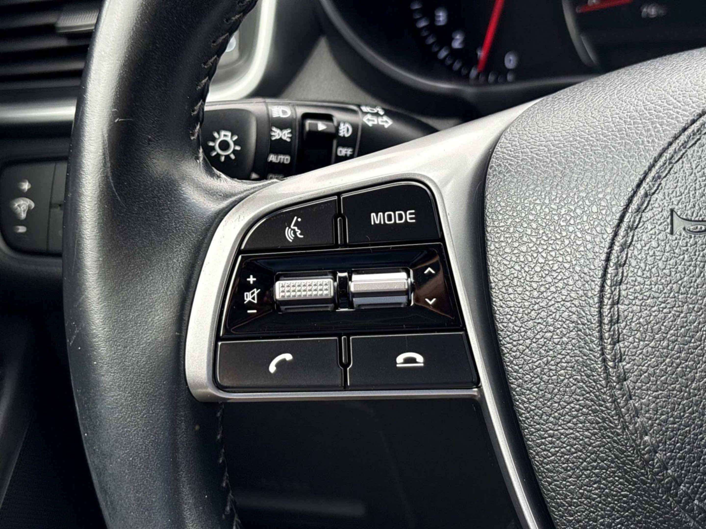 Used 2019 Kia Sorento EX AWD/4WD image 23