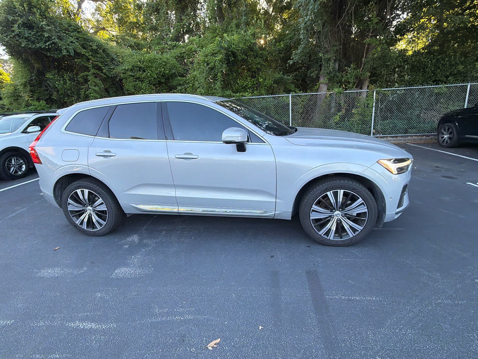 Certified 2023 Volvo XC60 B5 Plus w/ Protection Package Premier FWD image 17