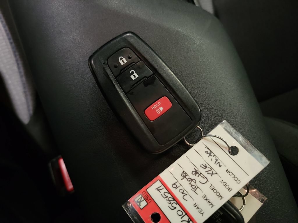 Used 2019 Toyota C-HR XLE FWD image 20