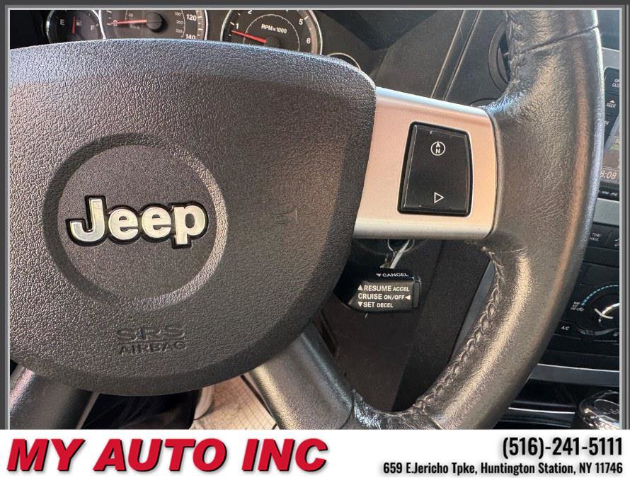 Used 2010 Jeep Commander Sport w/ Sun/Sound Group image 23