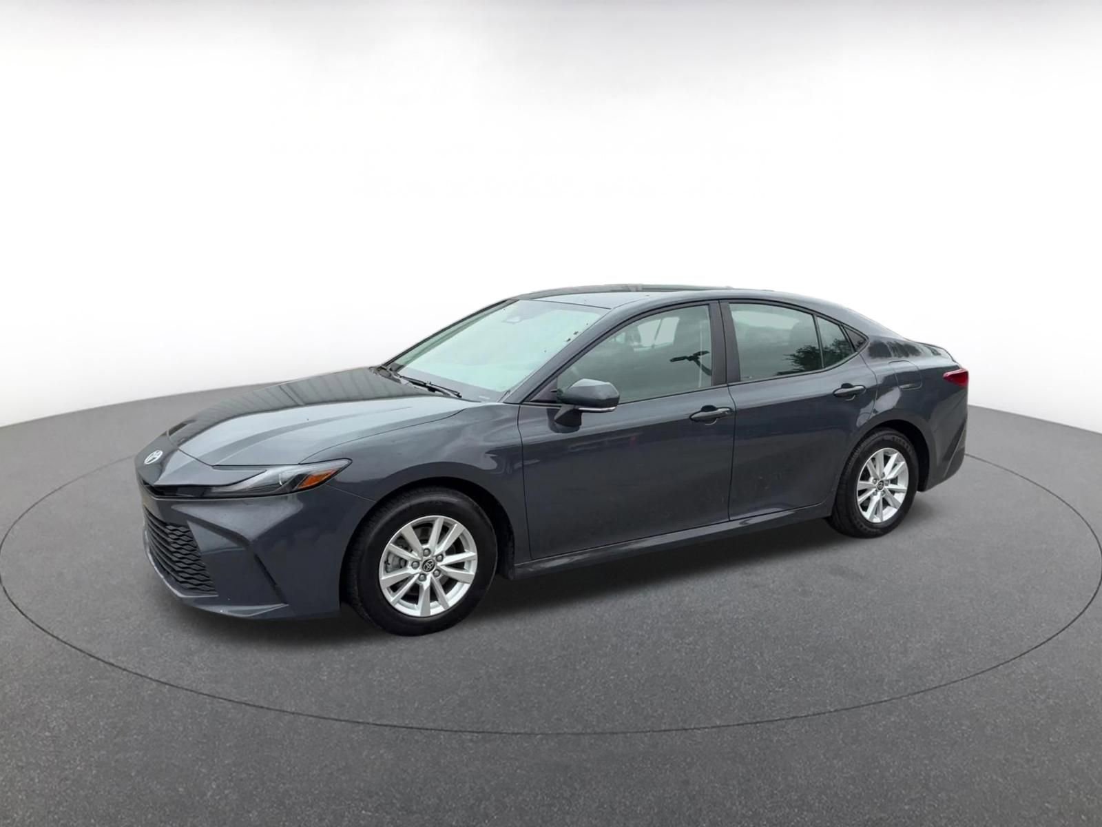 Used 2025 Toyota Camry LE FWD image 7