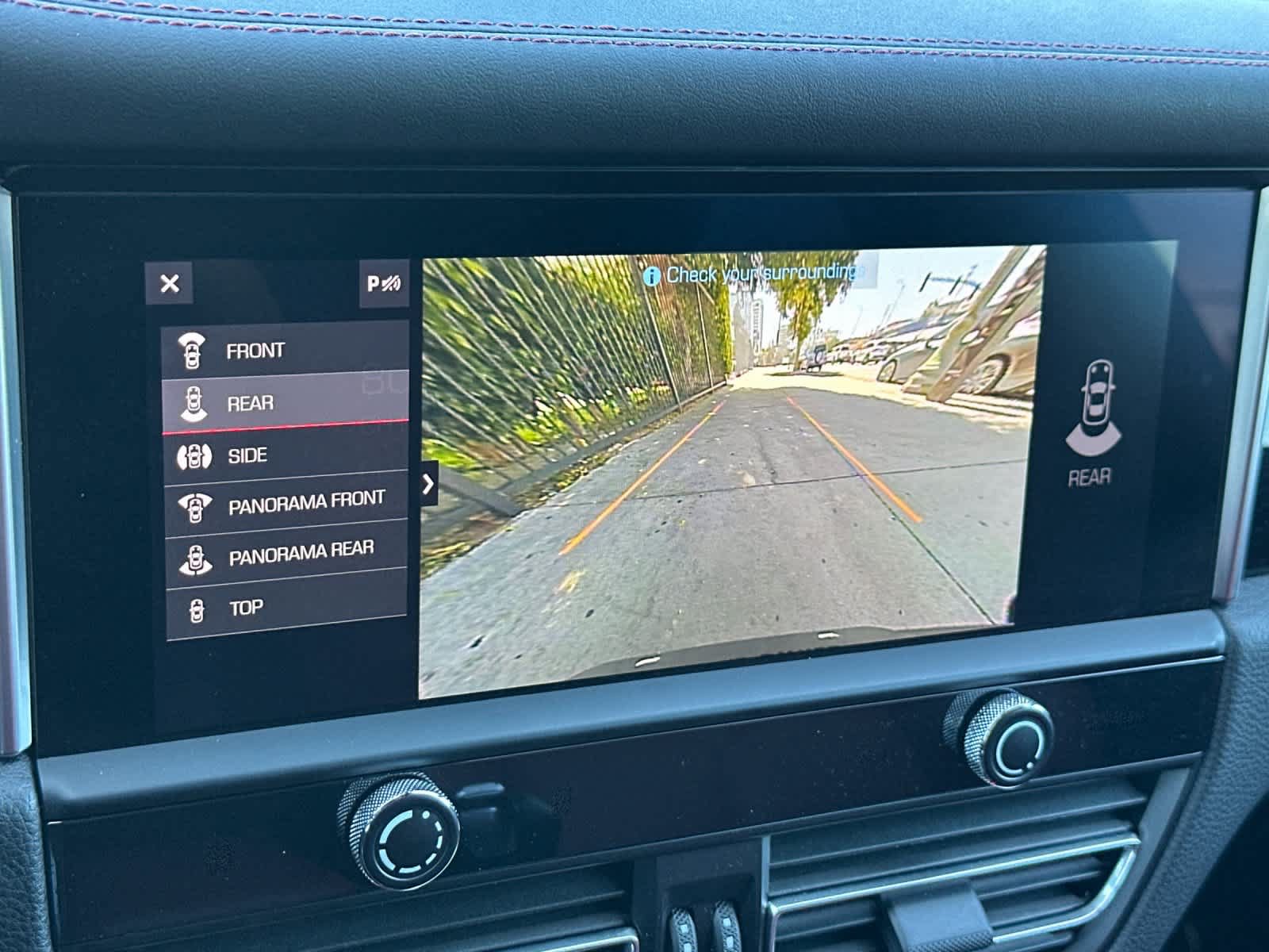 Certified 2023 Porsche Macan Turbo AWD/4WD image 22