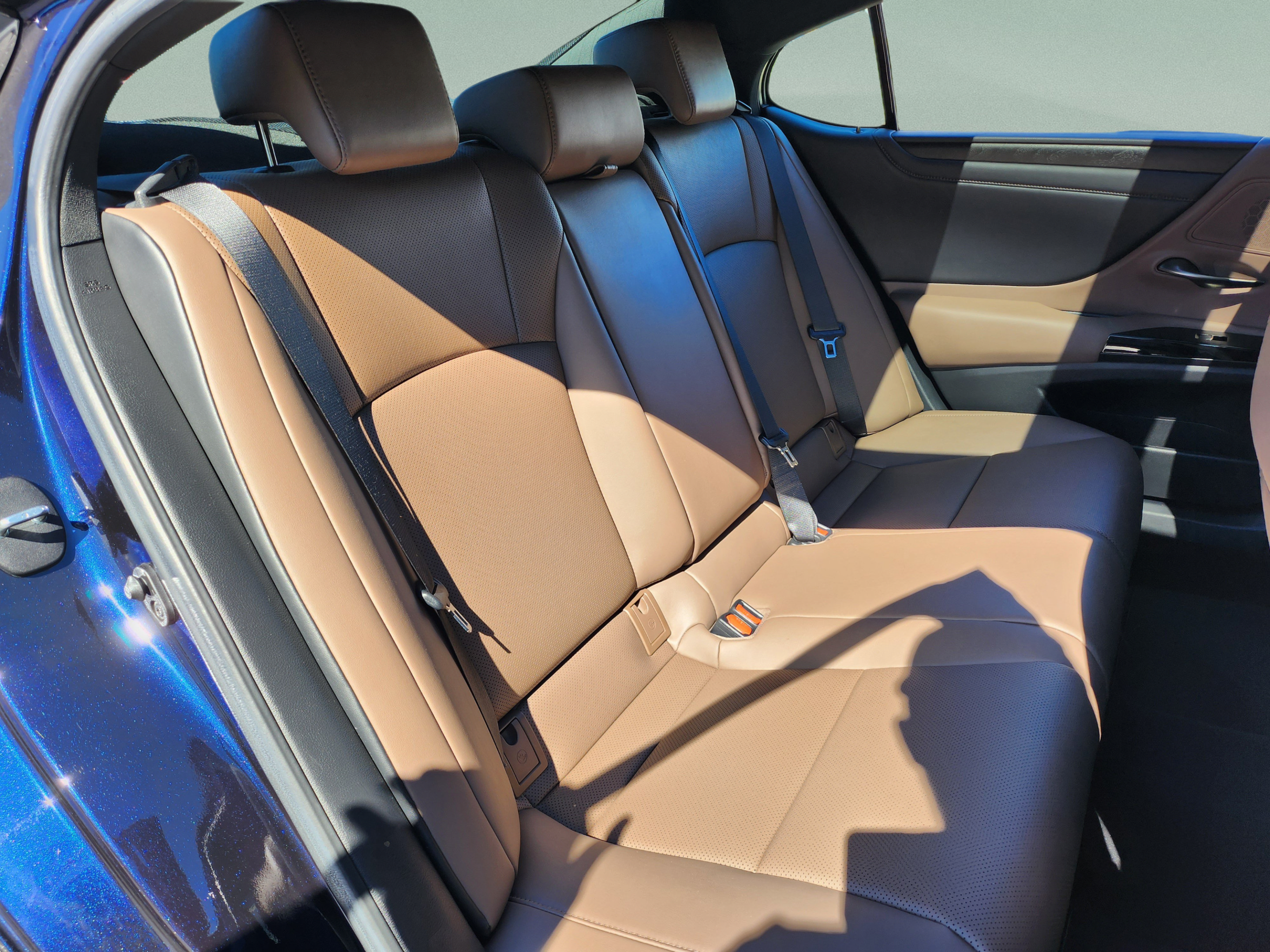 Certified 2023 Lexus ES 350 w/ Premium Package FWD image 26
