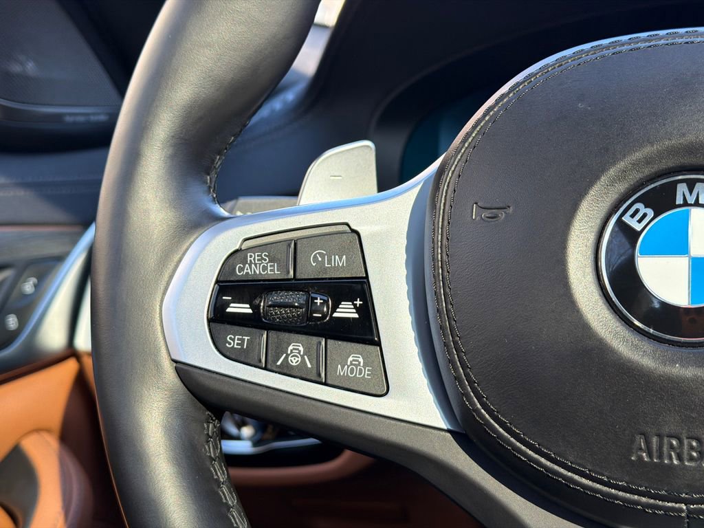 Used 2023 BMW M550i xDrive w/ Executive Package image 21