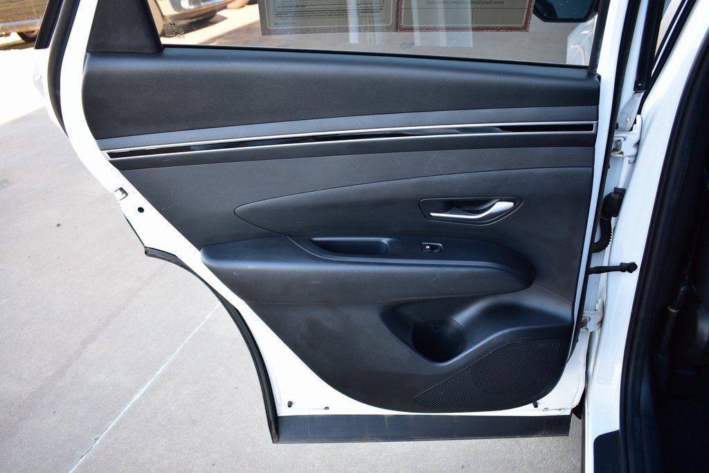 Used 2024 Hyundai Tucson SE image 17