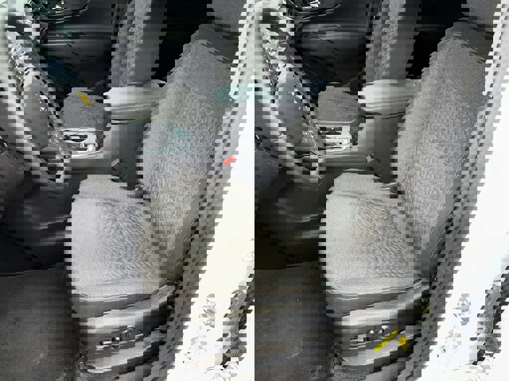 Certified 2024 Chevrolet Equinox LT image 2