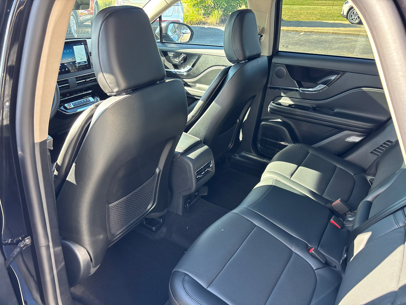 New 2025 Lincoln Corsair Reserve image 28