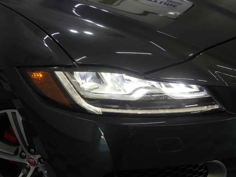 Used 2018 Jaguar F-PACE S AWD/4WD image 15