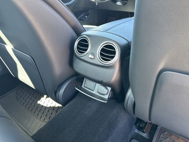 Used 2023 Mercedes-Benz E 350 4MATIC Sedan image 18