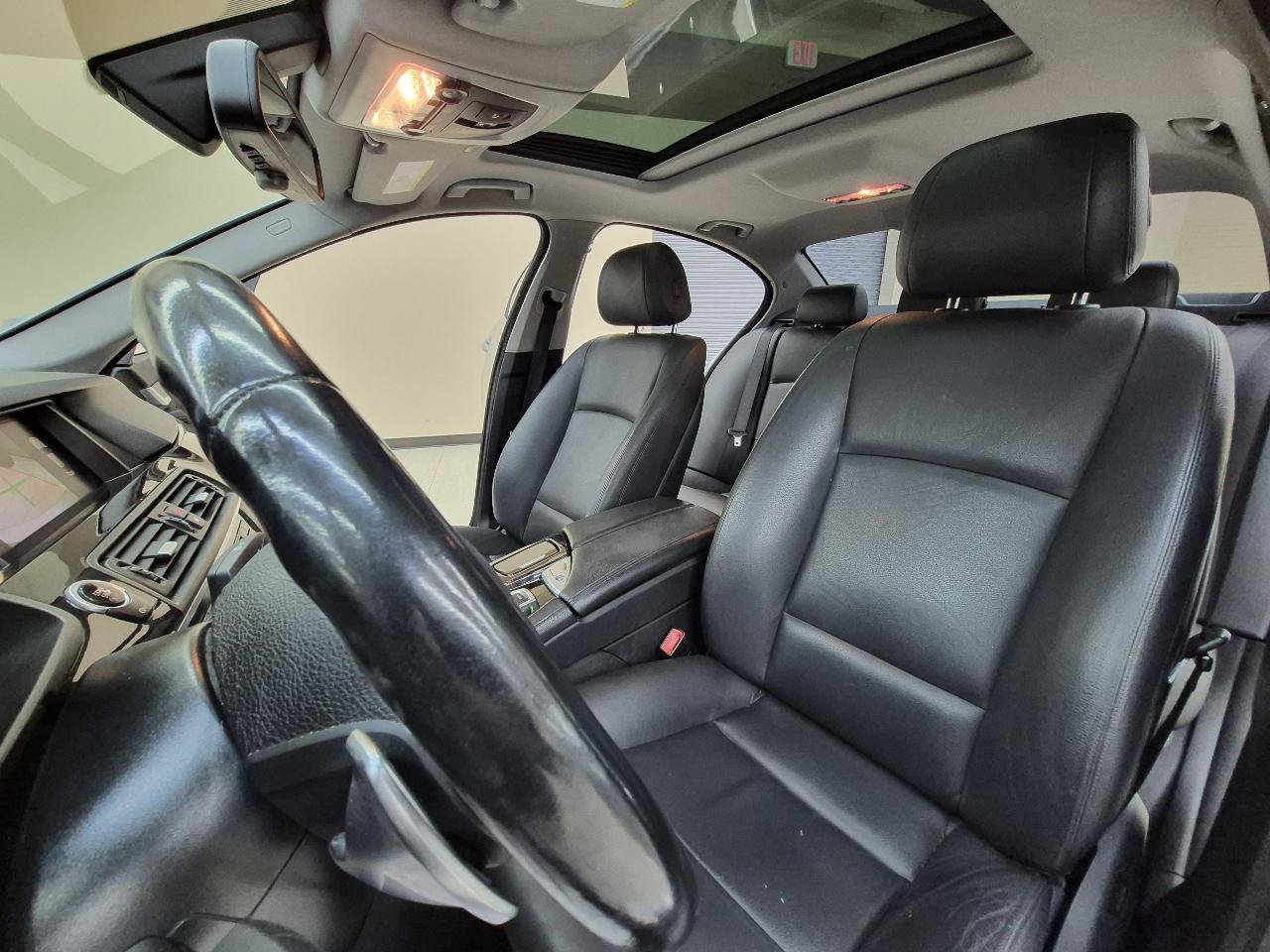 Used 2016 BMW 528i Sedan RWD image 29
