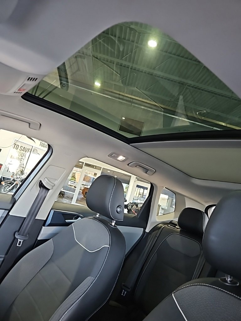 Used 2024 Volkswagen Taos SE image 27