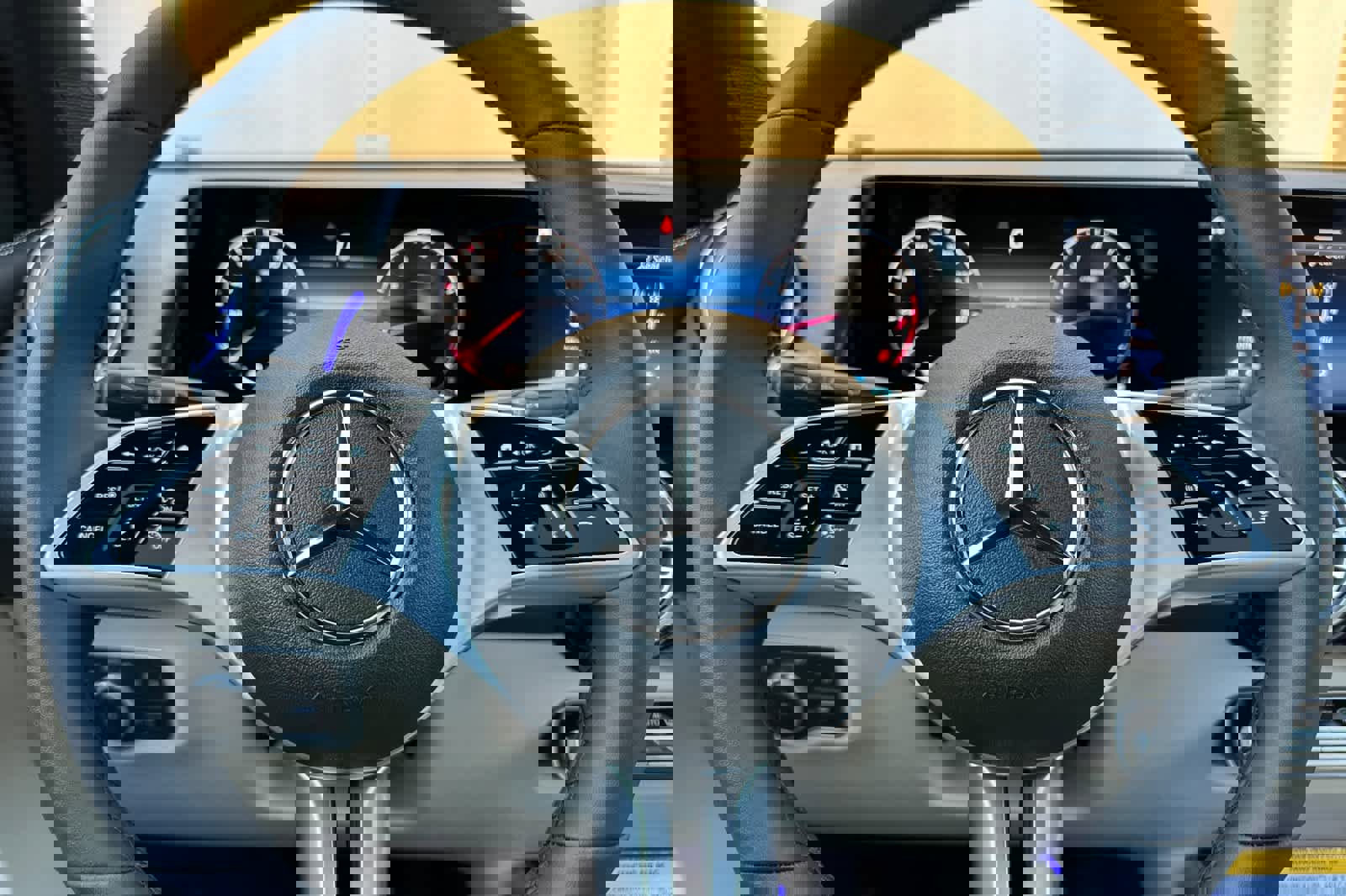 New 2025 Mercedes-Benz GLB 250 4MATIC image 22