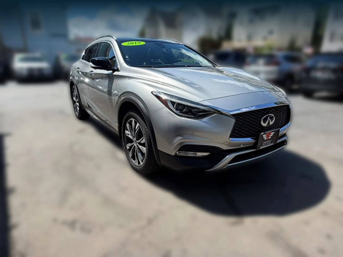 Used 2018 INFINITI QX30 AWD image 2
