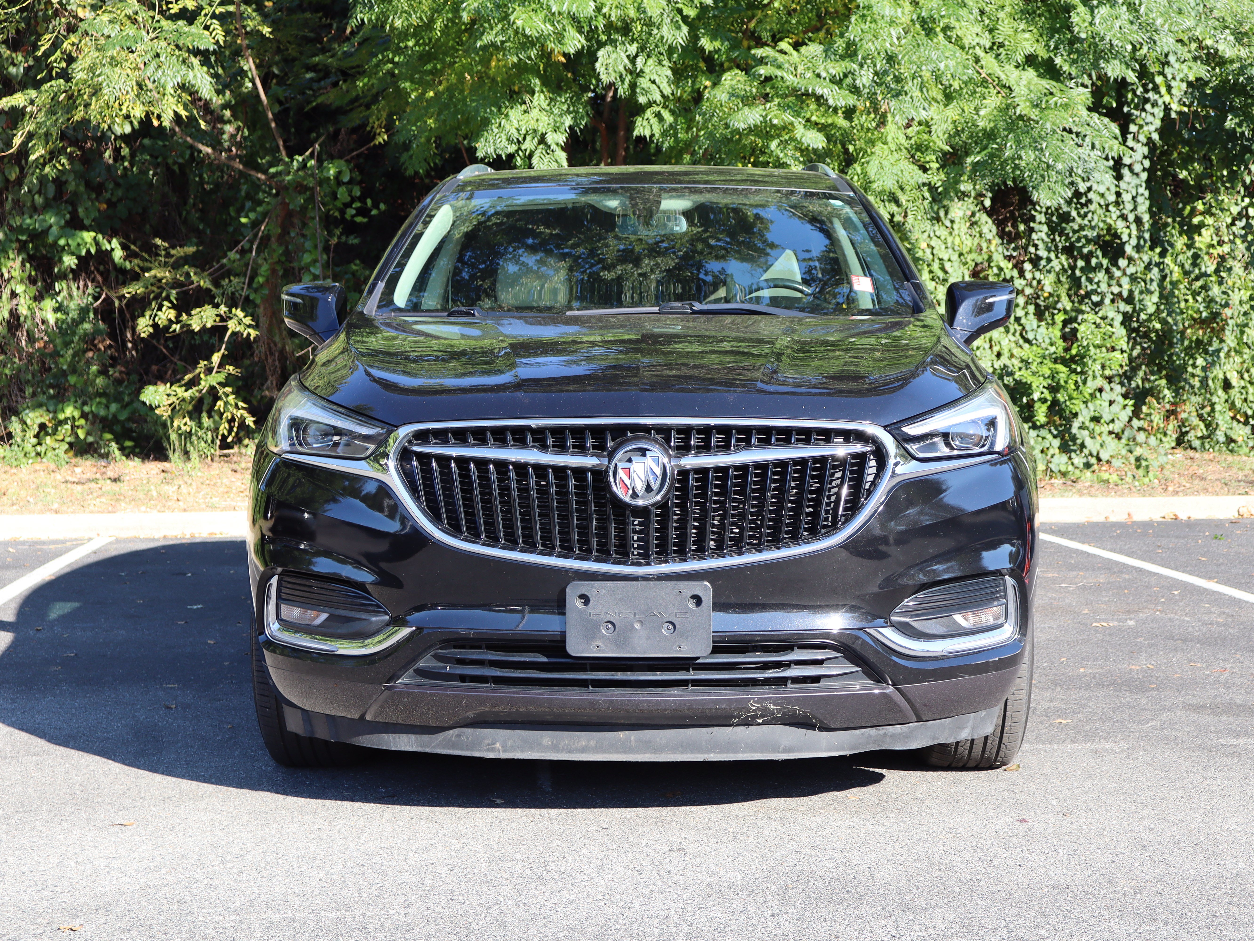 Used 2019 Buick Enclave Essence FWD image 3