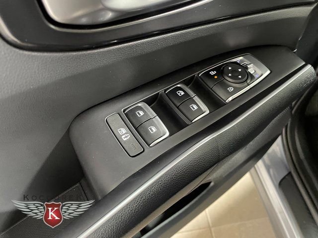 Used 2025 Kia Sorento S image 20