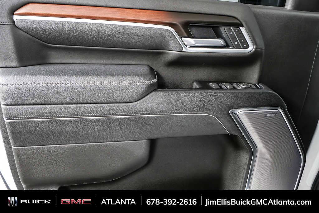 Used 2025 GMC Sierra 2500 Denali w/ Denali Reserve Package AWD/4WD image 6
