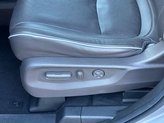 Used 2024 Honda Odyssey Elite image 3