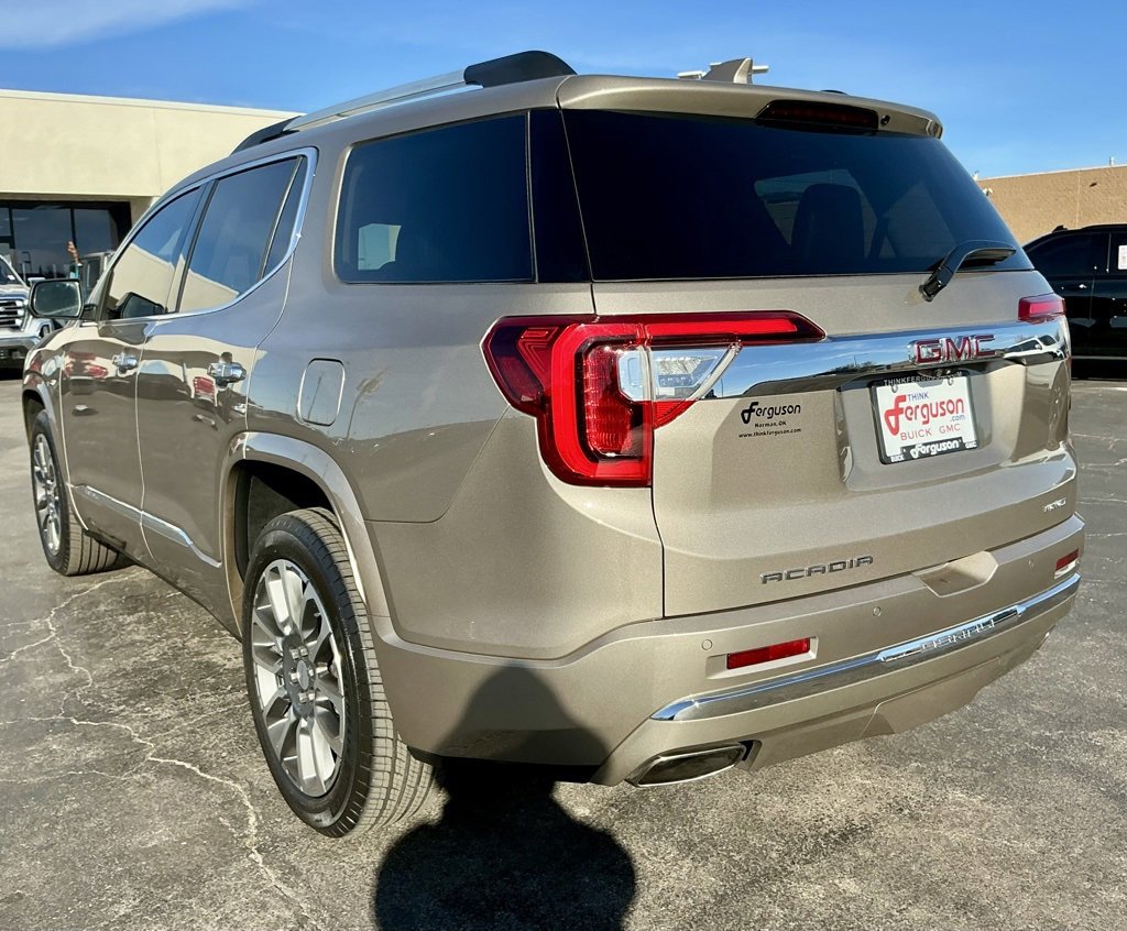Used 2022 GMC Acadia Denali w/ Denali Ultimate Package image 13