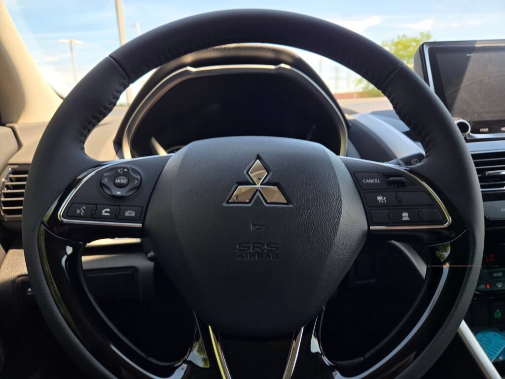 New 2026 Mitsubishi Outlander LE AWD/4WD image 27
