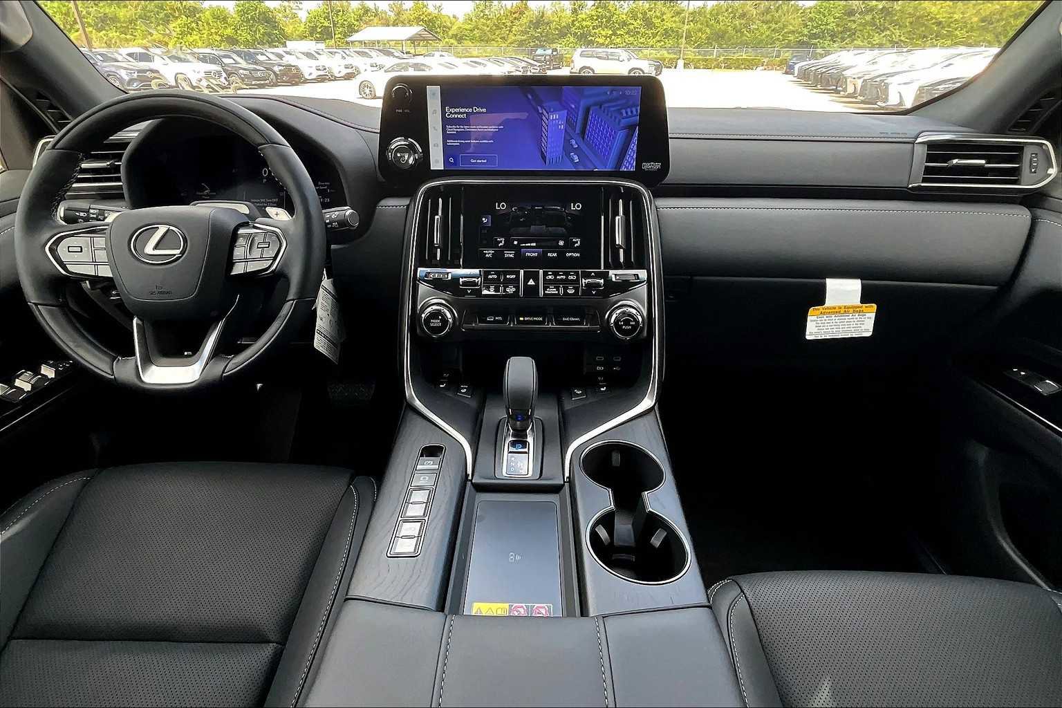 New 2025 Lexus LX 700h Luxury image 5