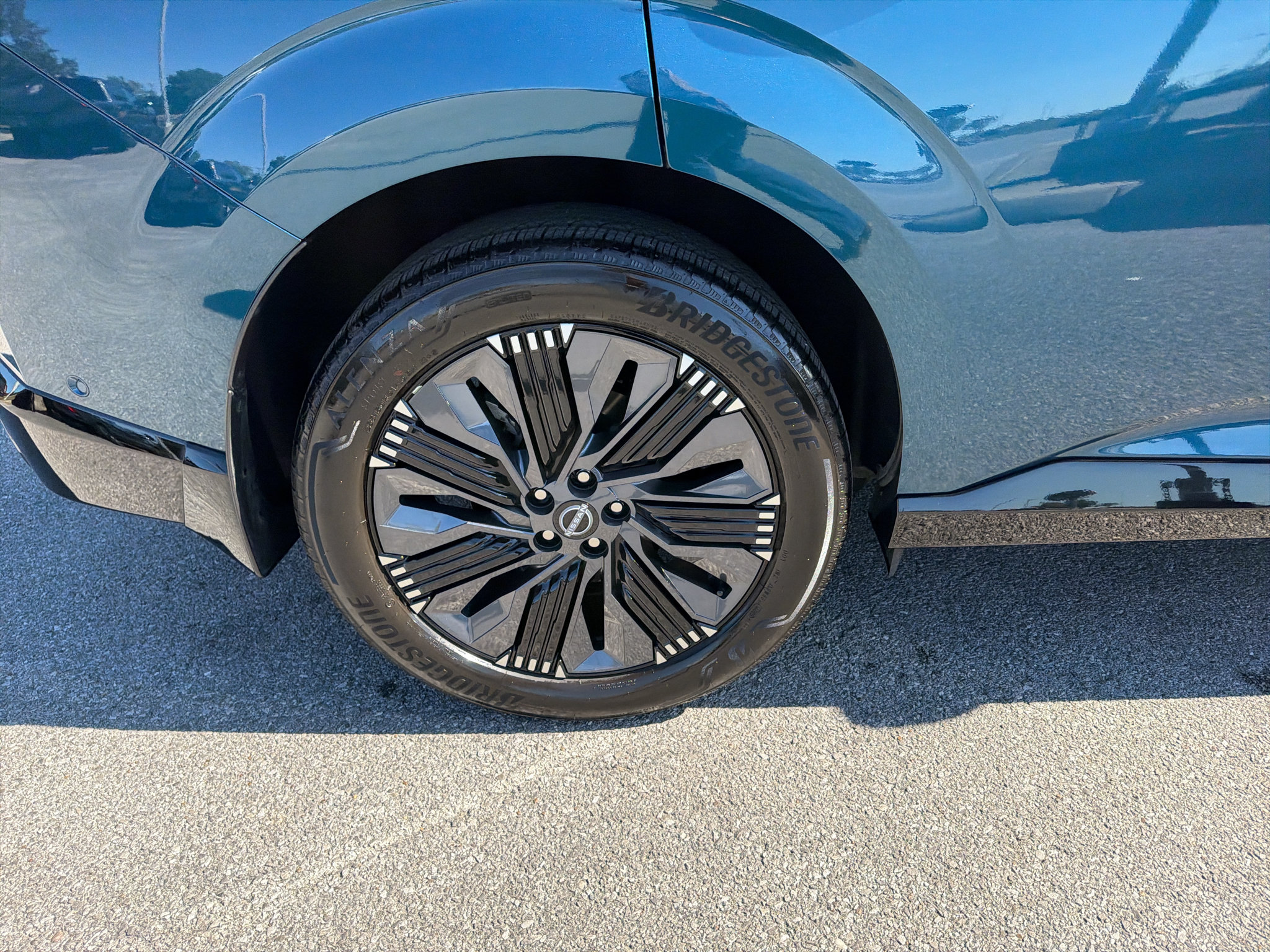 Used 2025 Nissan Murano Platinum AWD/4WD image 40