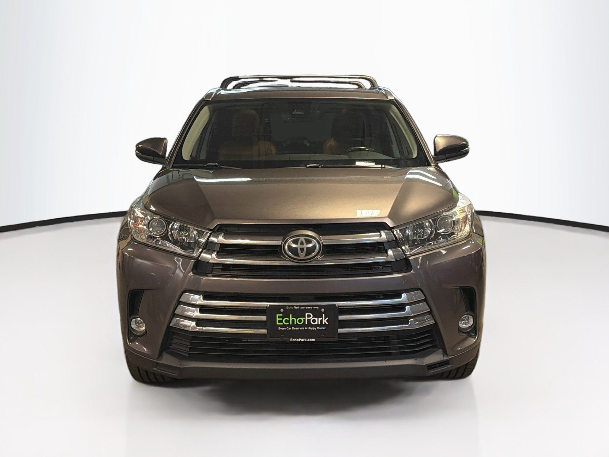 Used 2019 Toyota Highlander Limited AWD/4WD image 2