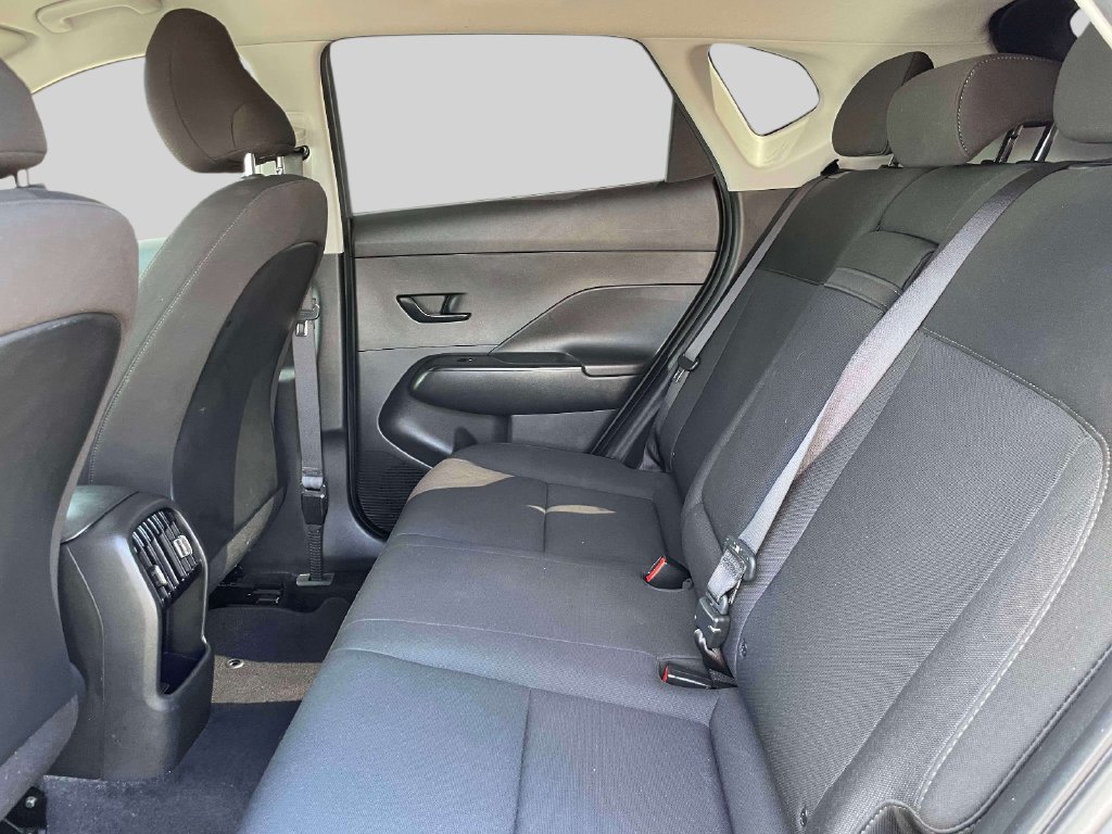 Certified 2025 Hyundai Kona SEL AWD/4WD image 12