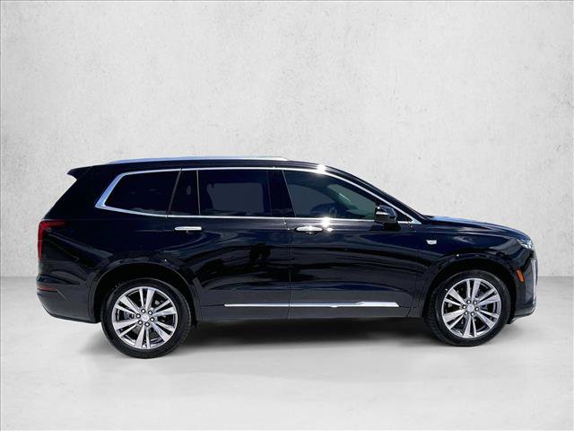 Certified 2025 Cadillac XT6 Premium Luxury w/ Technology Package FWD image 5