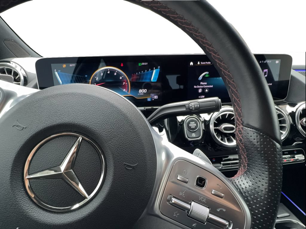 Used 2021 Mercedes-Benz GLA 35 AMG 4MATIC image 42