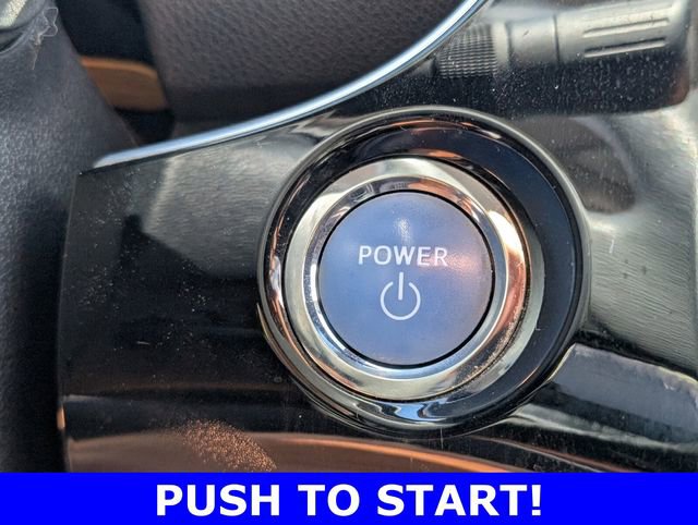 Used 2017 Toyota Prius Four image 4