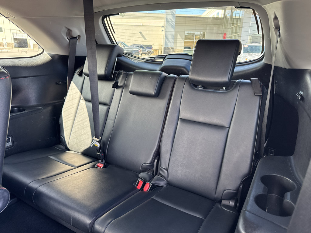 Used 2019 Toyota Highlander SE AWD/4WD image 9